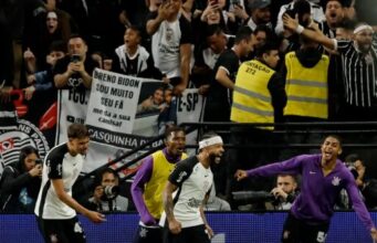 Depay e Yuri Alberto desequilibram e Corinthians vence Majestoso