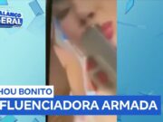 Veja Vídeo – Blogueira de Manaus apaga vídeo segurando arma após repercussão negativa
