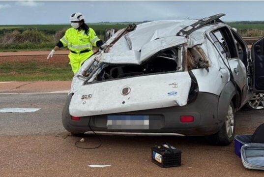 Uno capota e mata duas pessoas em rodovia federal de MT