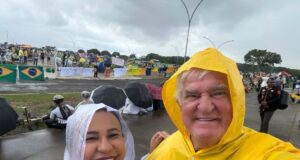 Advogada compara deputado a Moisés, diz que Bolsonaro é ‘Messias’ e detalha raio