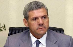 Desembargador aposentado é condenado por agredir esposa