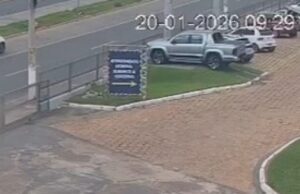 Vídeo mostra instante em que idosa é atropelada por dois carros em VG