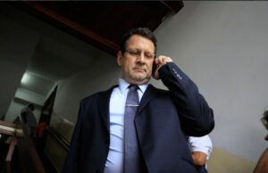 Juiz mantém preso motorista que atropelou e matou idosa na FEB