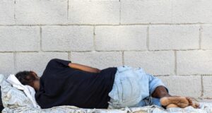 População de rua aumenta 19% no período de um ano em MT